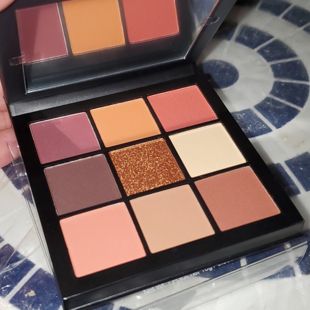 Huda Beauty Obsessions Eye Shadow Warm Brown